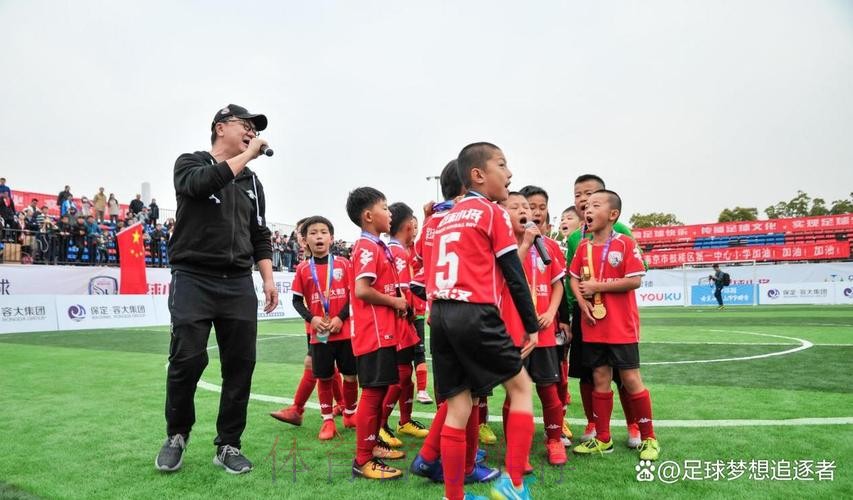 中国足球小将惊艳日本 青训模式引关注 中国足球小将惊艳日本 青训模式引关注